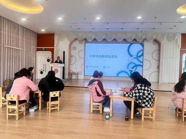 【枫香栖幼】研种植之乐 享培育之趣——记栖霞幼儿园翡翠天域园科学教研组活动