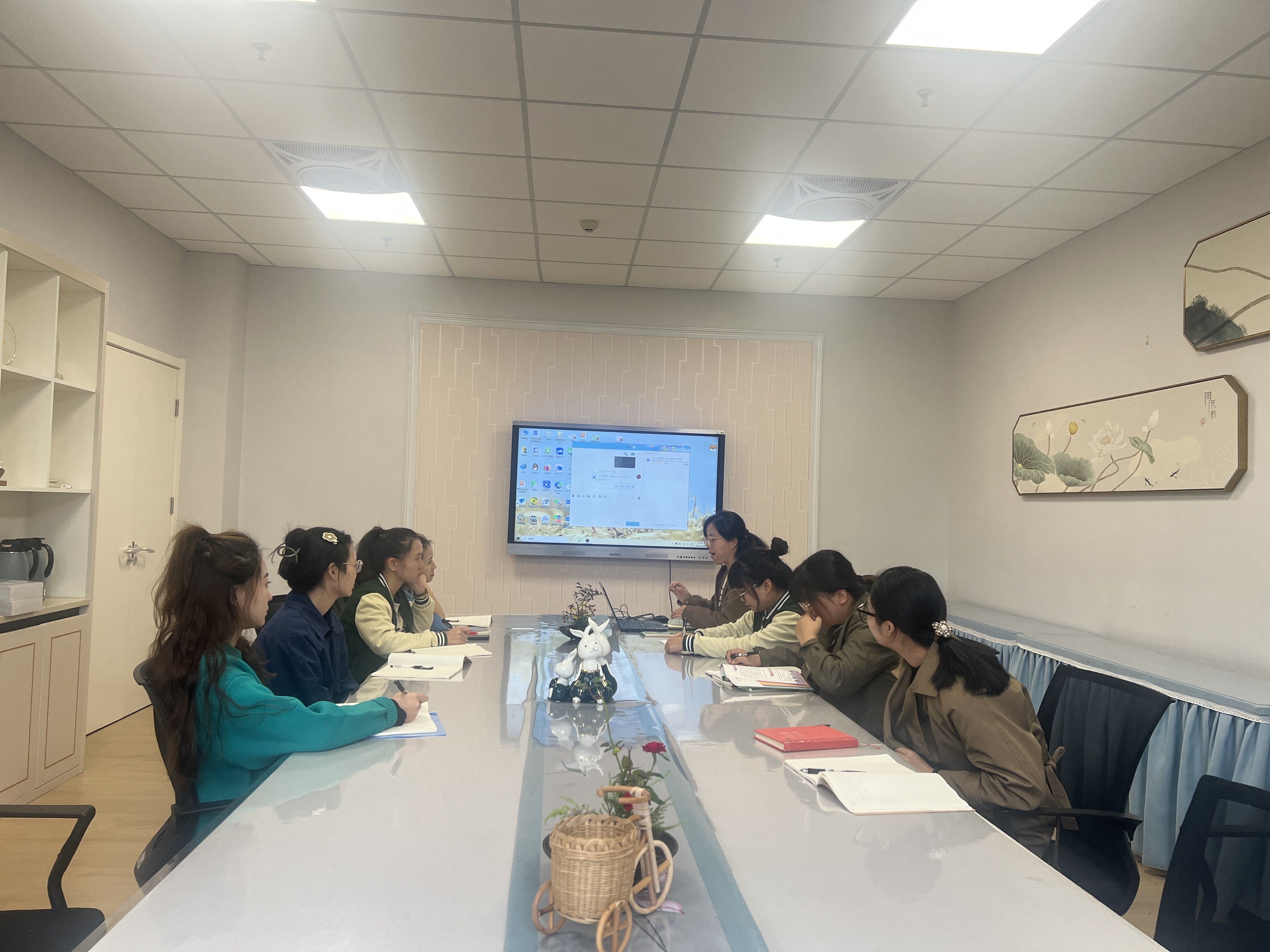 231109课题引领成长，培训促进提升——记栖霞幼儿园翡翠天域园个人课题研究方案撰写培训活动_html_6084844a.jpg