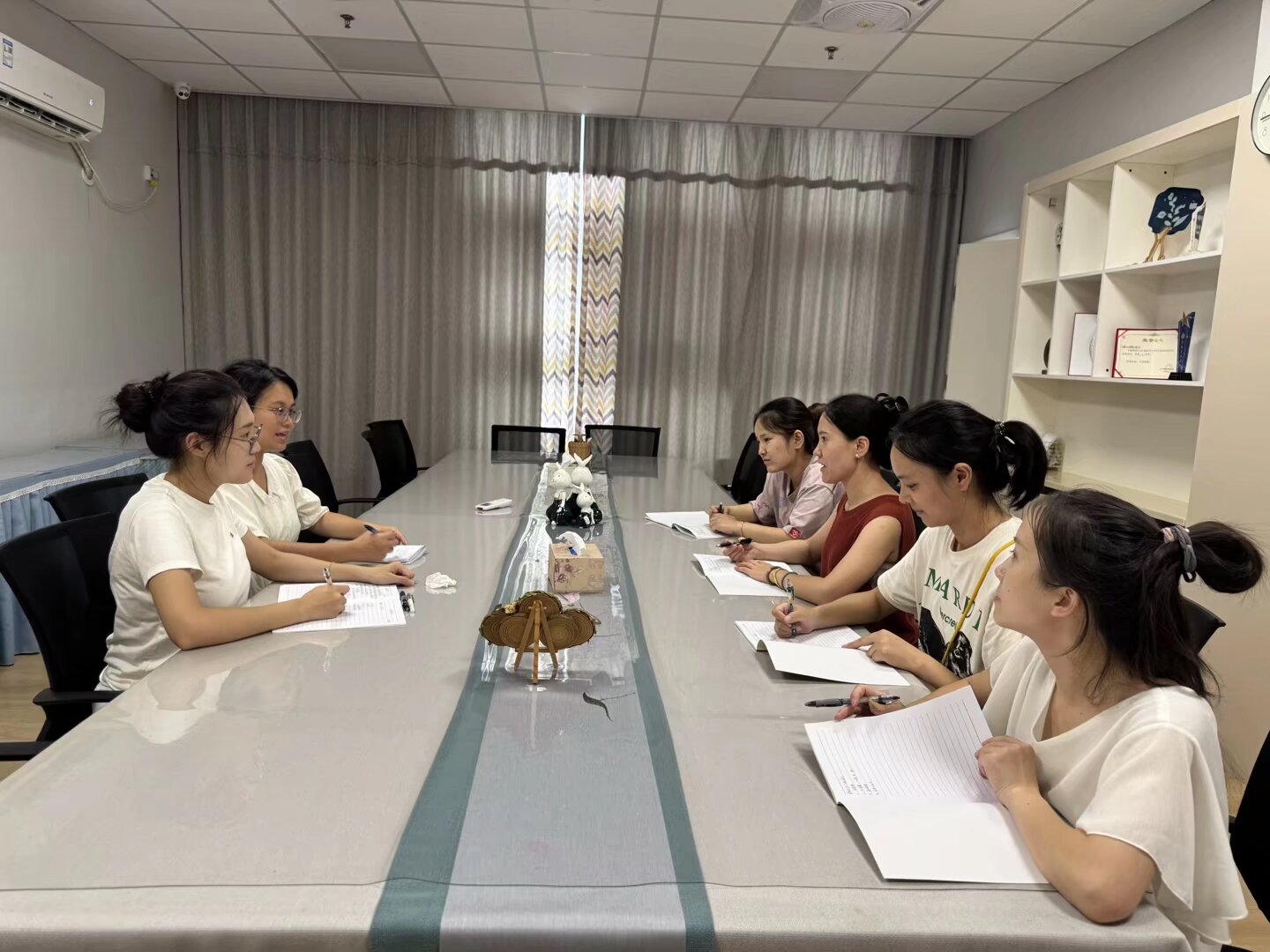 【枫香栖幼】启航新学期 审议促提升  ——栖霞幼儿园翡翠天域小班年级组课程审议活动