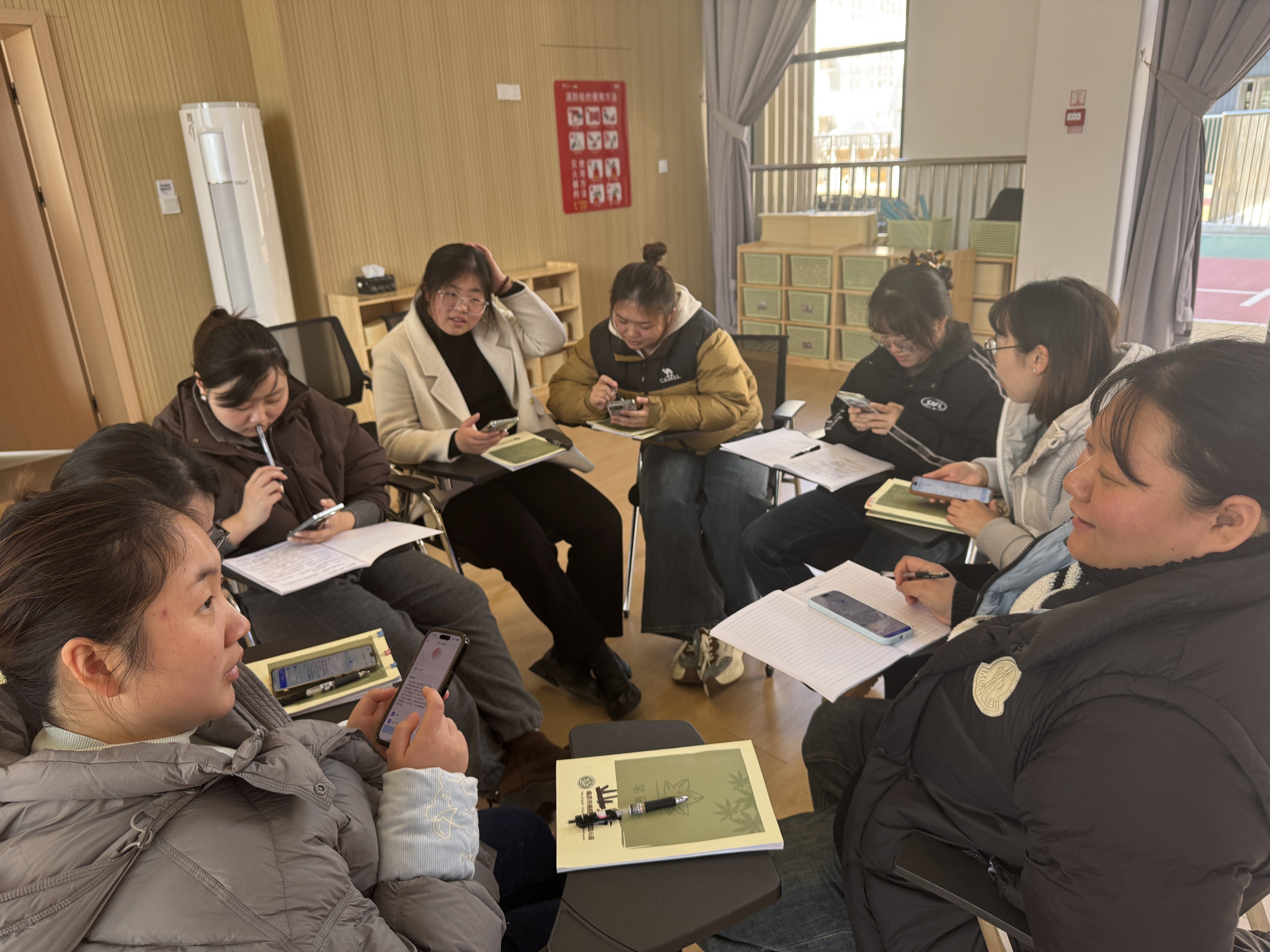 251203Ai培训 助力教师专业成长——栖霞幼儿园云栖园园本培训活动 吕凡敏_html_m4ed8c71e.jpg