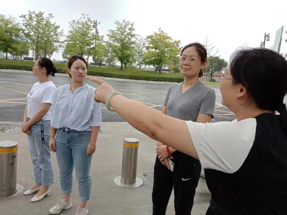 220830安全是我家 平安靠大家——栖霞幼儿园红枫园安全检查工作（有图）_html_m6620f46e.jpg