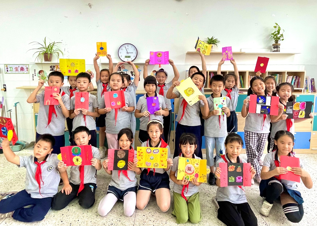 【博学广志】“绘”中秋 月团圆——金小广志路校区“情系中秋”美术特色活动_html_488ba7b5.jpg