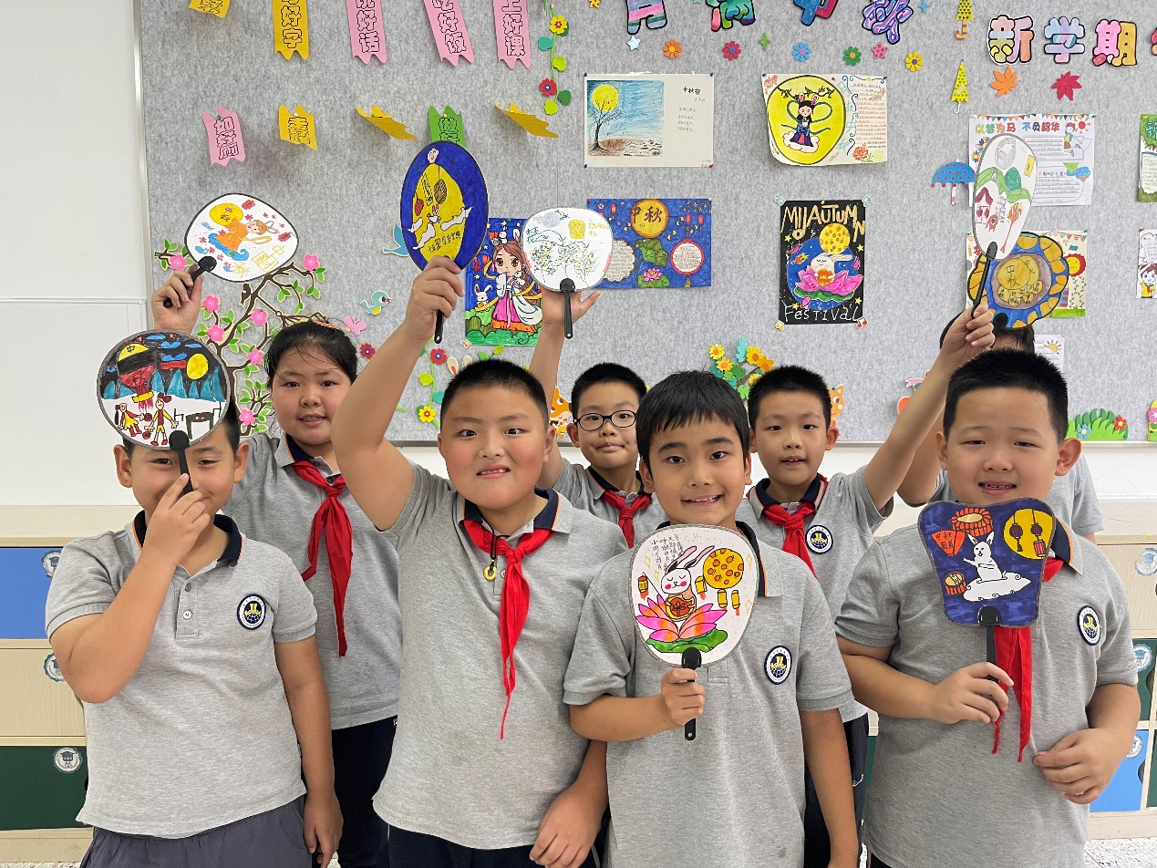 【博学广志】“绘”中秋 月团圆——金小广志路校区“情系中秋”美术特色活动_html_7f99e75a.jpg