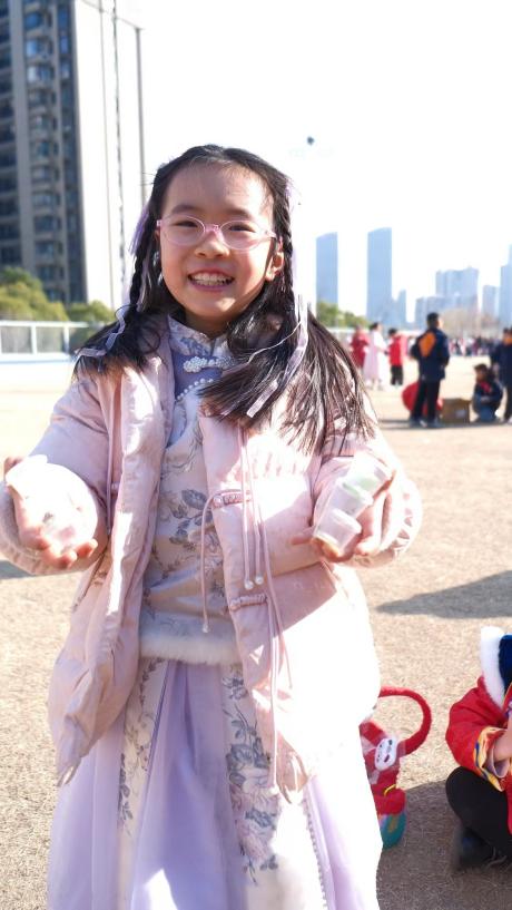 【湖畔·学生活动】巳巳如意 生生不息——2025元旦国潮市集来啦！_html_62dee2e2.jpg