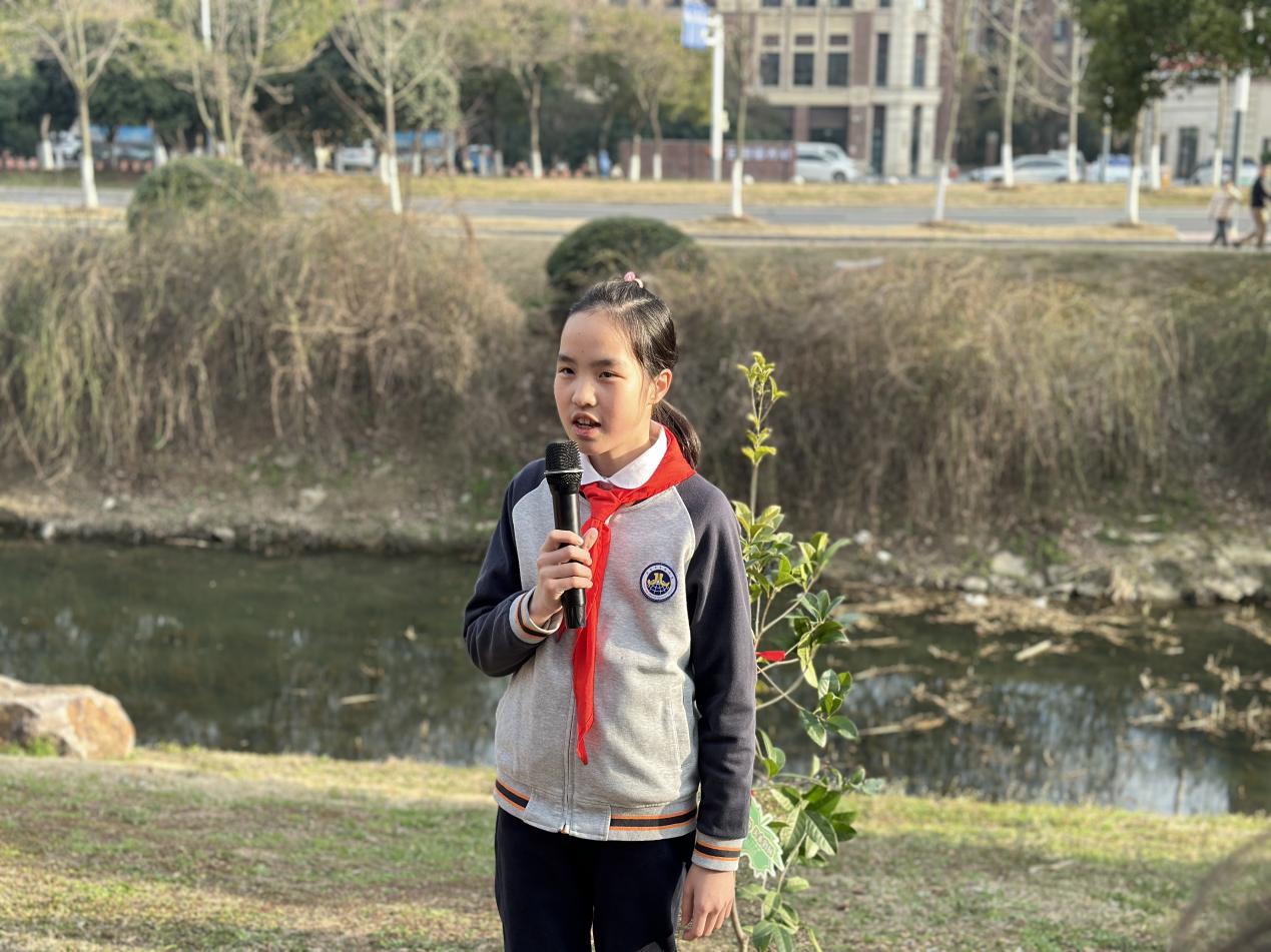 相约春天 共植希望——记金陵小学2024年植树节活动_html_1c4141ad.jpg