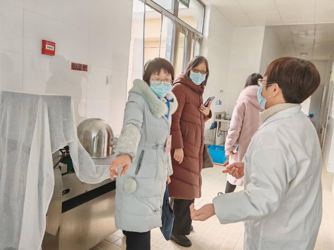 【湖畔·协同育人】开学启新程，督导促提升——金陵小学（仙林湖校区）2月专项督导_html_m7f0fff99.jpg