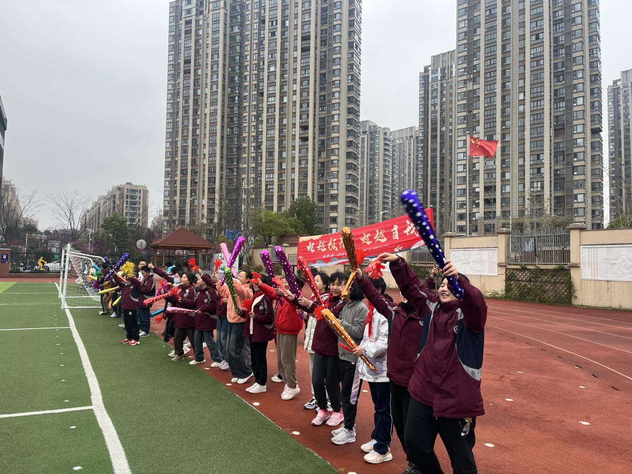 【湖畔·学生活动】金陵小学（仙林湖校区）“校长杯”校园足球联赛正式开幕_html_m7e43f998.jpg