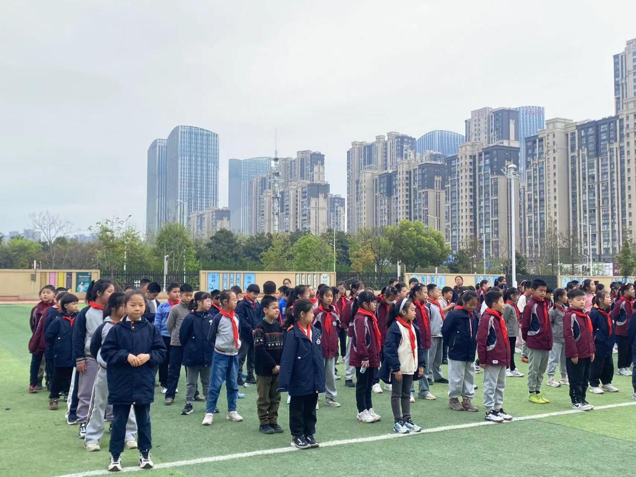【博学广志】 羽球飞舞，青春激昂：我校区第三届羽毛球班级联赛开幕式圆满举行_html_m138148d0.jpg