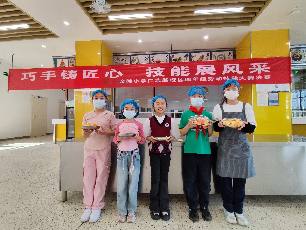 巧手铸匠心 技能展风采_html_1ee1cca2.jpg