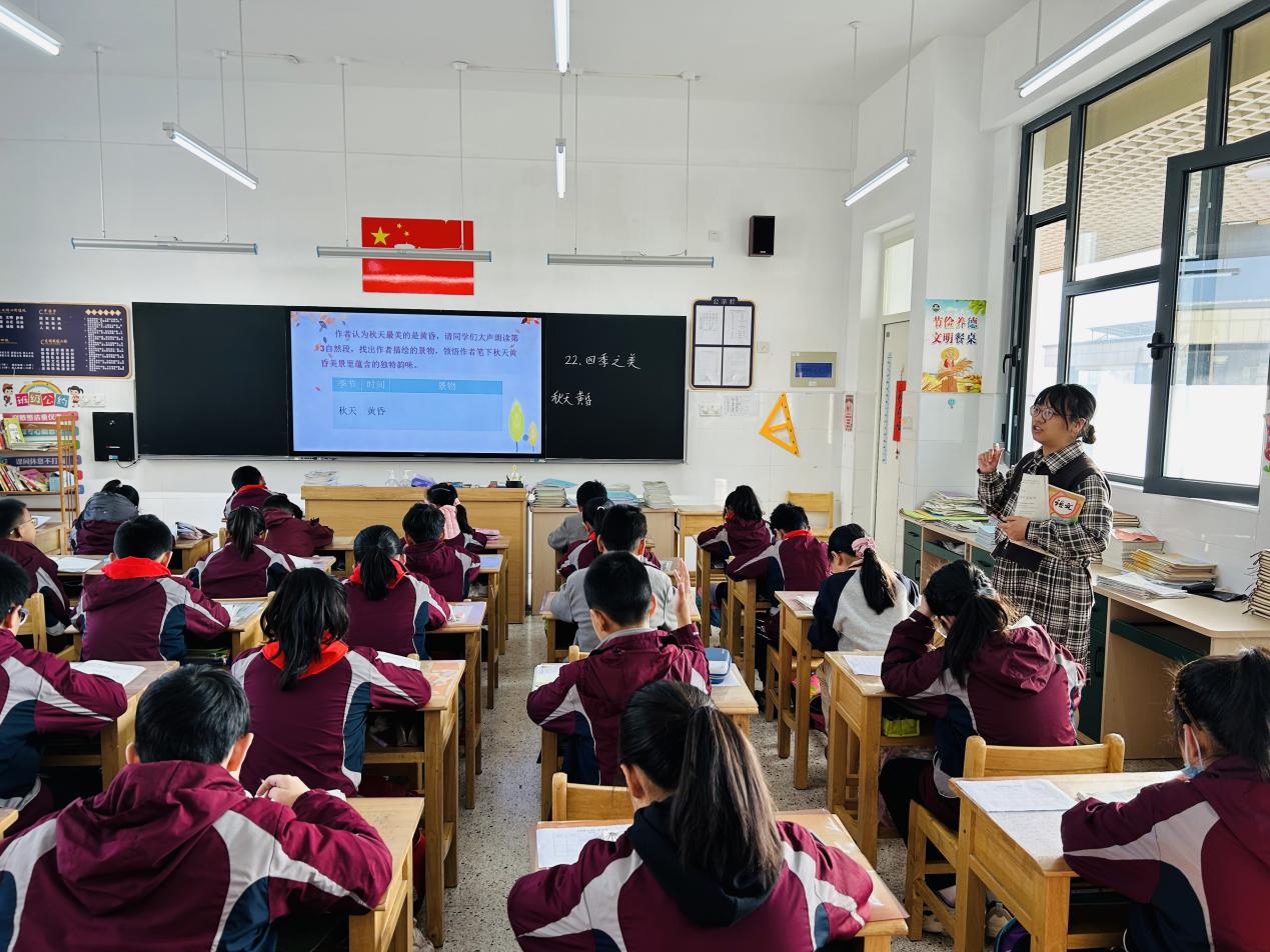 【博学广志】善于发现，学会表达——金陵小学广志路校区语文组校本教研活动_html_m53169894.jpg