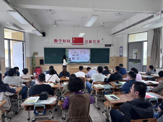 【湖畔·家校共育】家校同心护成长，携手共育启新程_html_m11a62c2f.jpg