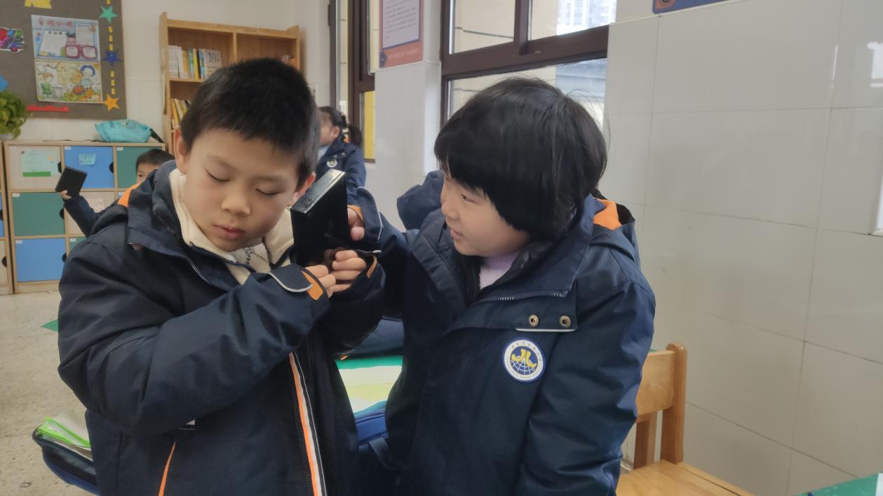 【湖畔·童化课堂】以研促教，学思共进——科学组校本研修之课例研讨（4）_html_4e98db90.jpg