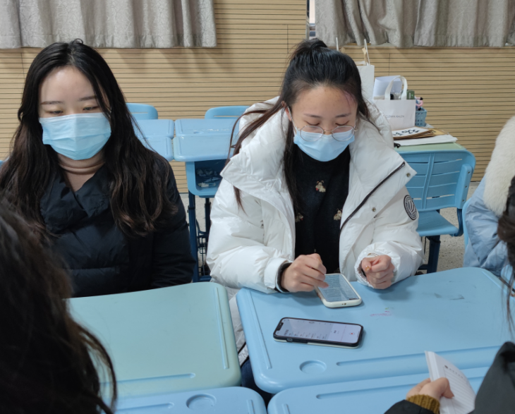 【博学广志】沙龙凝聚智慧 交流促进成长 ——金小广志美术组校本主题研讨沙龙活动（九）_html_m12c7b047.png