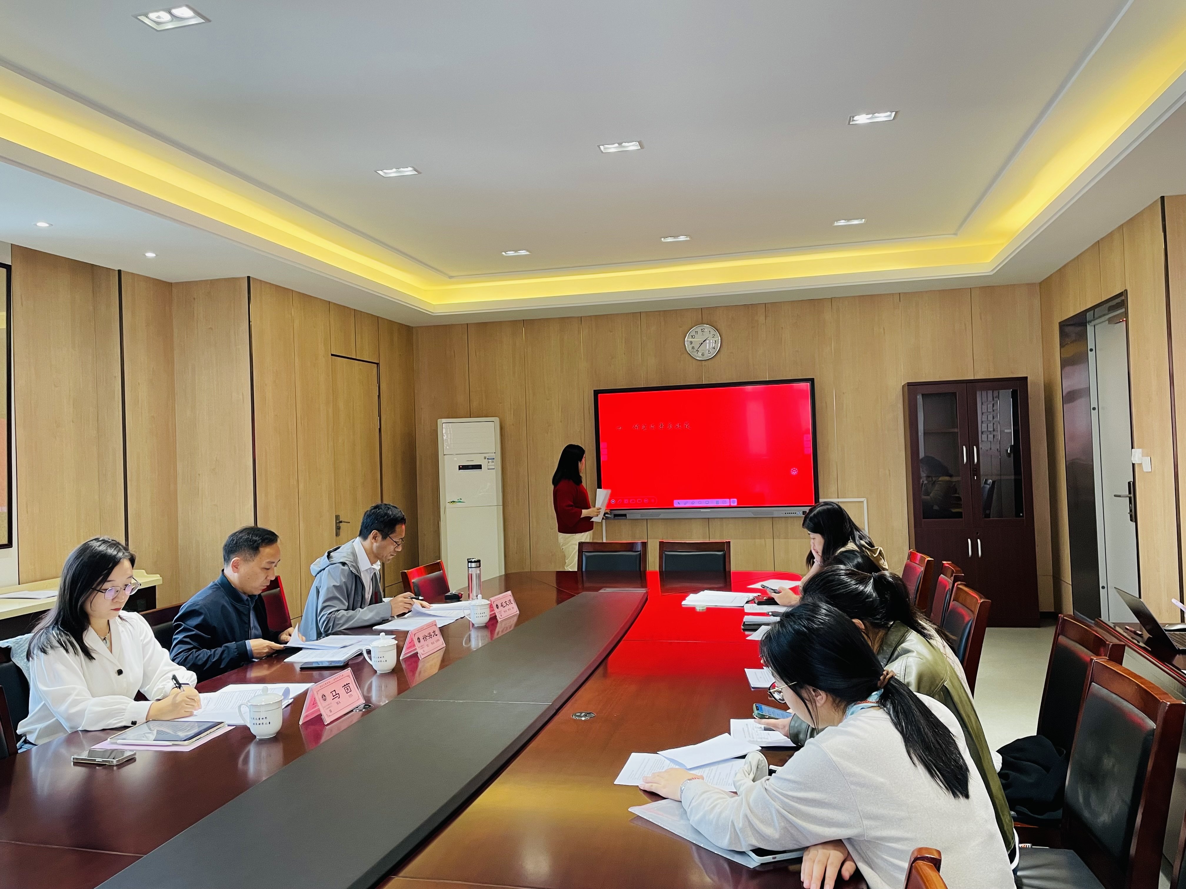 【湖畔&middot;科研引领】课题研究结硕果，砥砺前行谱新篇——南京市十二期个人课题结题论证会（第二场）_html_m45a42b9c.jpg