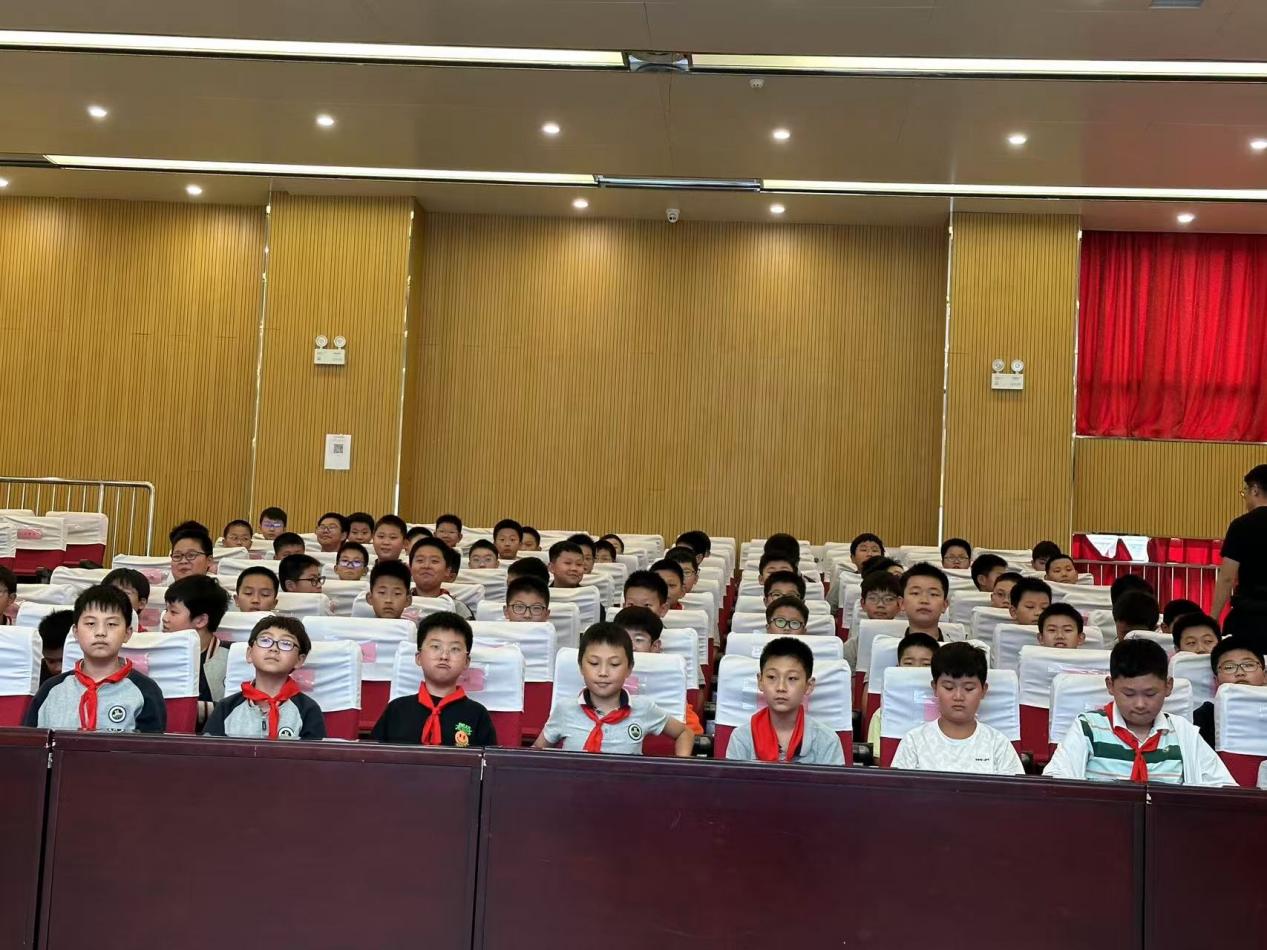 【广志心育】培养积极心态，增强心理韧性——记2024-2025学年5•25心理健康月系列活动(1)_html_m1d30d72.jpg