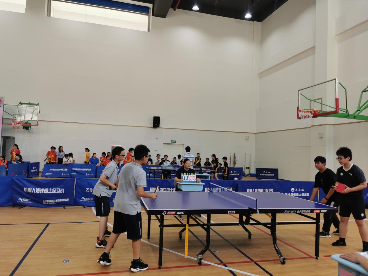 【湖畔光影】赛热情，展风采——记金陵小学（仙林湖校区）校级乒乓球队参加栖霞区小学生乒乓球比赛_html_75bae8e2.jpg