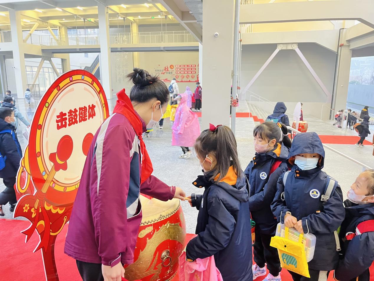 【湖畔·协同育人】督导检查促提升，携手共育启新程——记金陵小学（仙林湖校区）2月专项督导_html_m33e6ac35.jpg