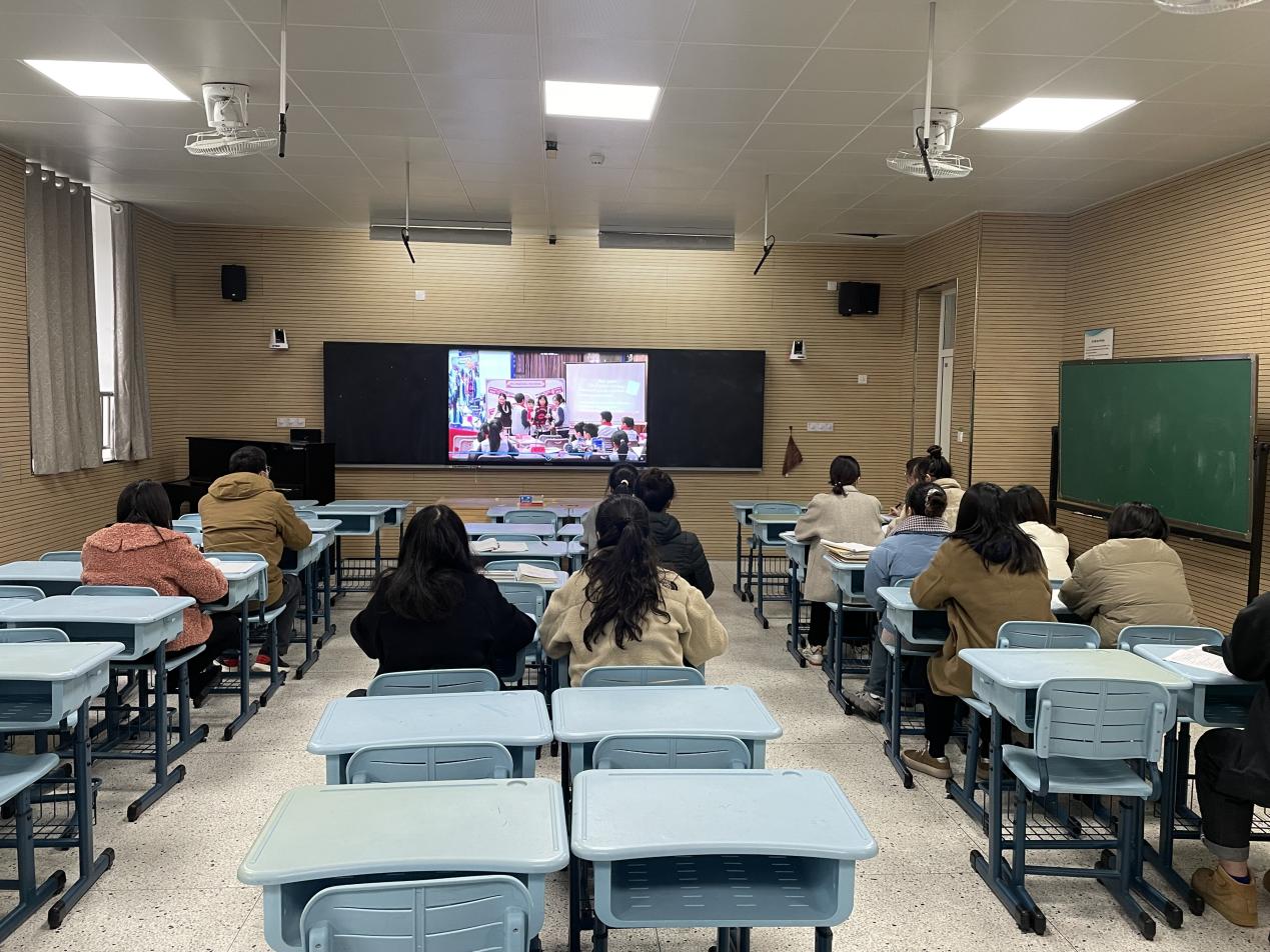 【博学广志】融入中国文化，落实育人目标——记金陵小学（广志路校区）英语组教研活动_html_69858ab9.jpg