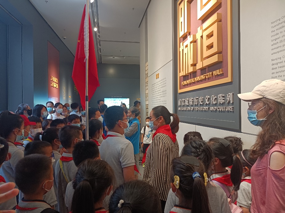 【博学广志】铭记历史 开创未来 寻访南京城墙博物馆——金陵小学广志路校区联合主题队日活动_html_m5b9e5178.jpg