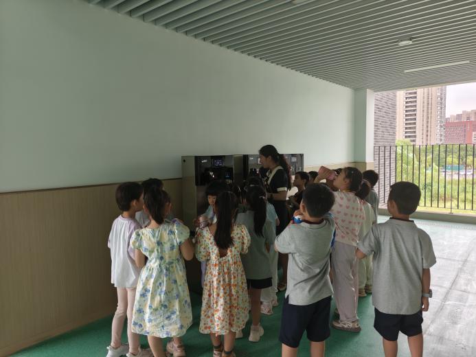 【湖畔·学生活动】迈好成长第一步，快乐启航新旅程——南京市金陵小学（仙林湖校区）2025级一年级新生入学培训_html_79d71a6e.jpg