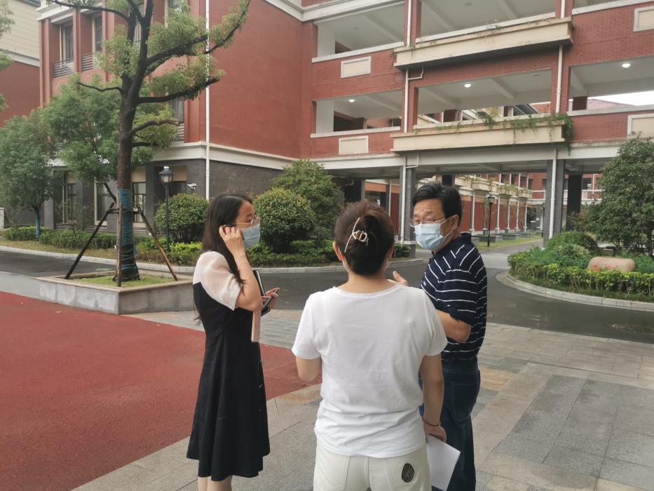 【湖畔光影】责任督学进校园，促进文明城市创建_html_md80fdad.jpg
