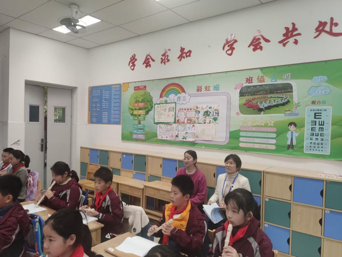 【湖畔·协同育人】督“双减”情况，促质量提升——记金陵小学（仙林湖校区）11月“双减”专项督导_html_240cff73.jpg