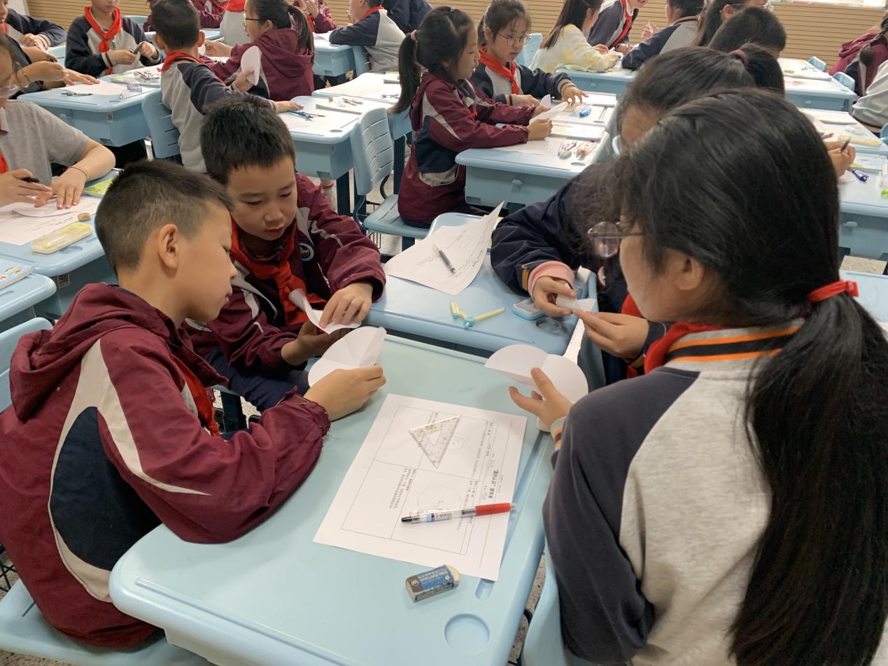 【博学广志】聚焦课堂，不断提升——金陵小学广志路校区数学组基于儿童立场的理学单教学实践研究（二十二）_html_4413d23d.jpg