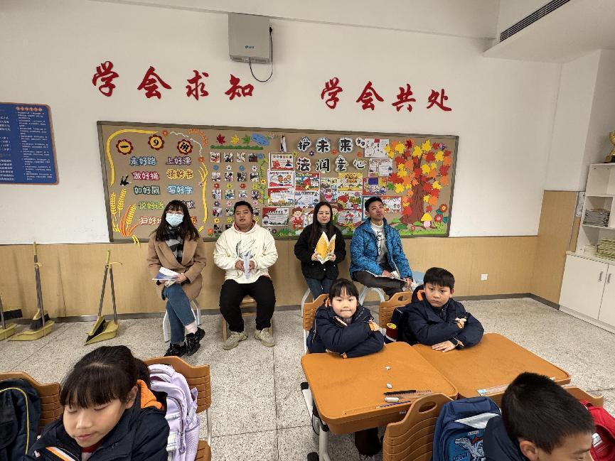 【湖畔·童化课堂】“音”教而美，“研”无止境—音乐校本研修之课例研讨_html_452a80e1.jpg