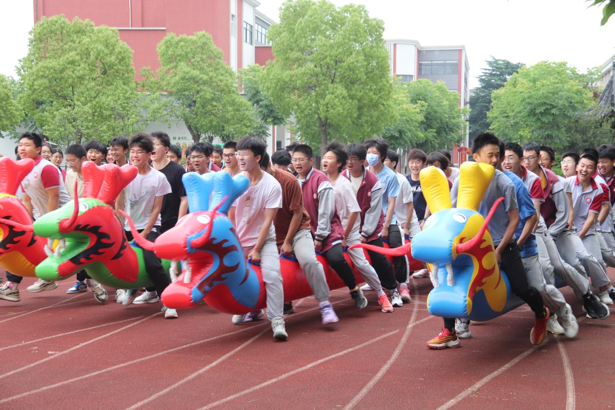 团结协作 争当龙头(1)_html_m456e5881.jpg