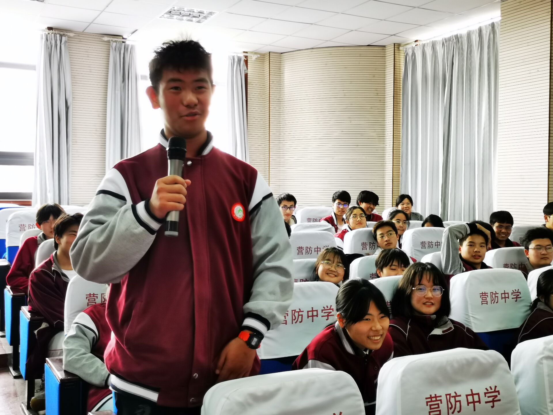 心理健康讲座4.14_html_6e13eb97.jpg