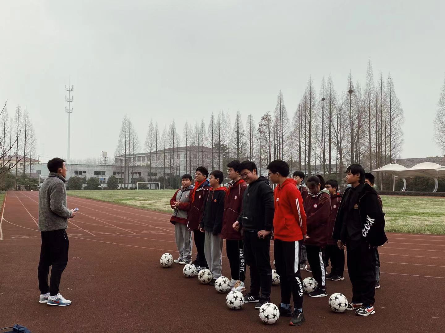 足球比赛_html_77023cb5.jpg