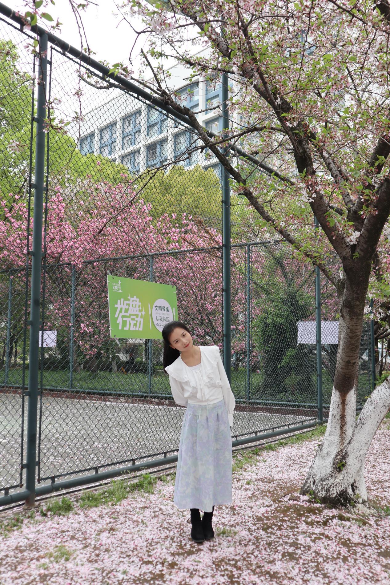 【尊荣营中】脚踏实地仰望星空，做好远郊守望者  ——记南京市营防中学优秀青年教师颜慧老师