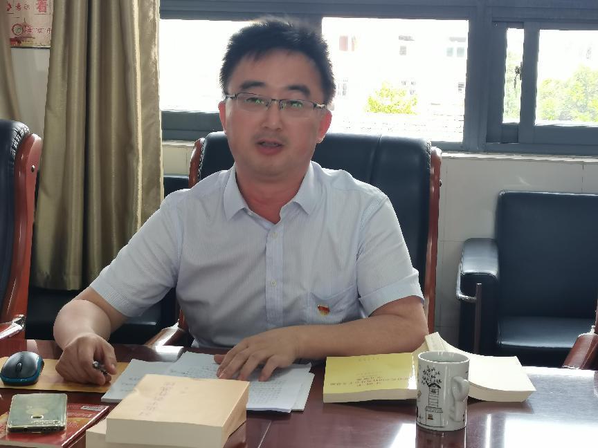 以主题教育实效助力学校高质量发展_html_52ccfcaf.jpg