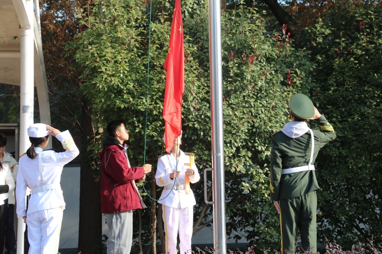宪法伴我成长_html_m8d2836f.jpg
