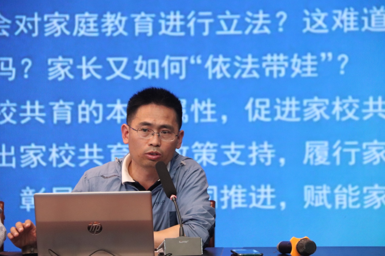 家校携手 圆梦中考_html_1b078307.jpg