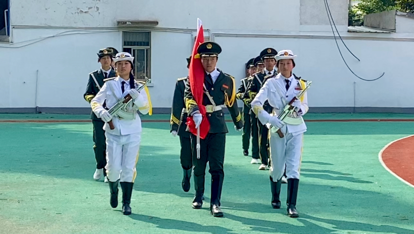 5.20 运动会_html_30f3c4f4.jpg