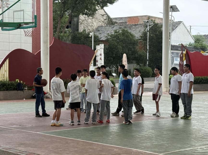 【尊荣营中】多彩校园,活力绽放 ——南京市营防中学2025-2026学年社团活动正式启动