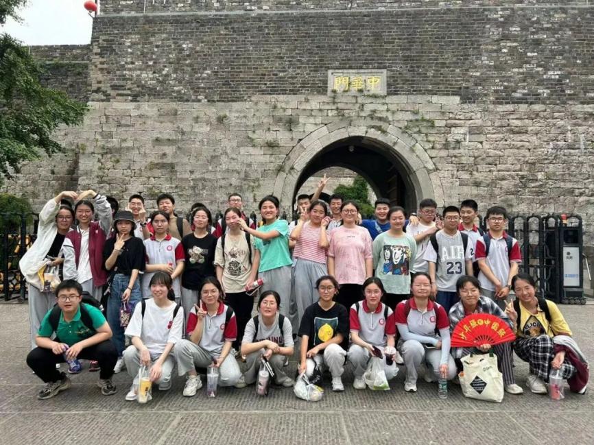 【尊荣营中】寻觅六朝烟火 传承金陵文化——南京市营防中学组织初三年级语文研学活动_html_14dbcd22.jpg