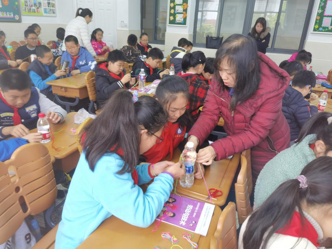 报道三综研_html_4d19bc57.jpg