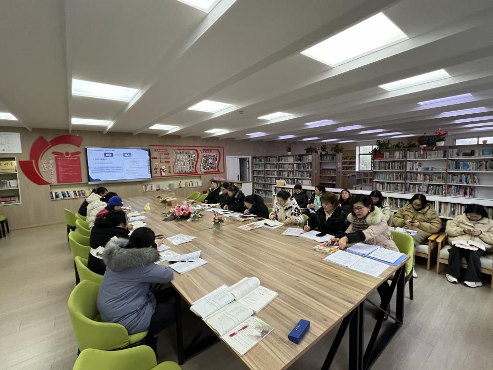 语文组活动报道（一）_html_4b09a711.jpg