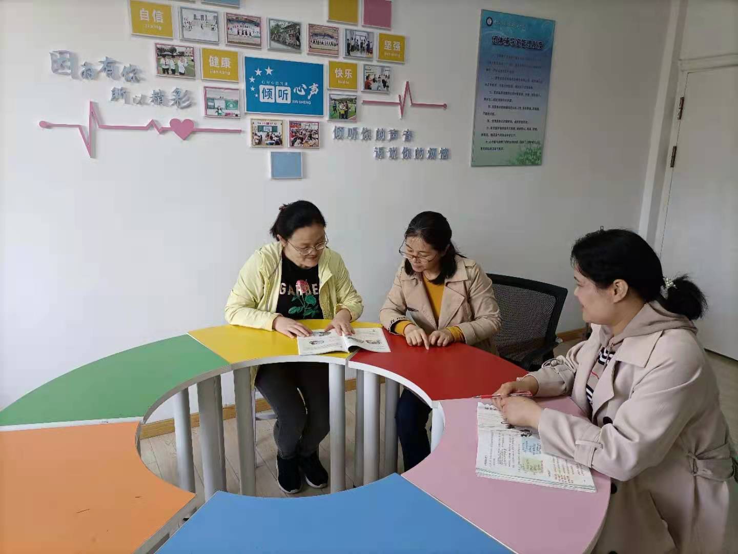 报道三_html_m28be5cee.jpg