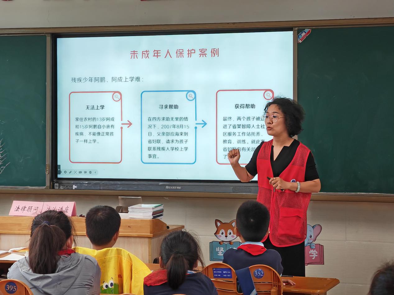 法治宣讲进校园 新闻稿_html_m3c531600.jpg