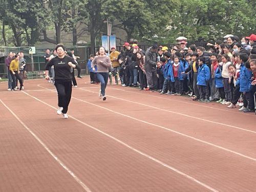 幕府山庄小学“阳光运动 快乐成长”春季运动会(2)(1)_html_m2505265b.jpg