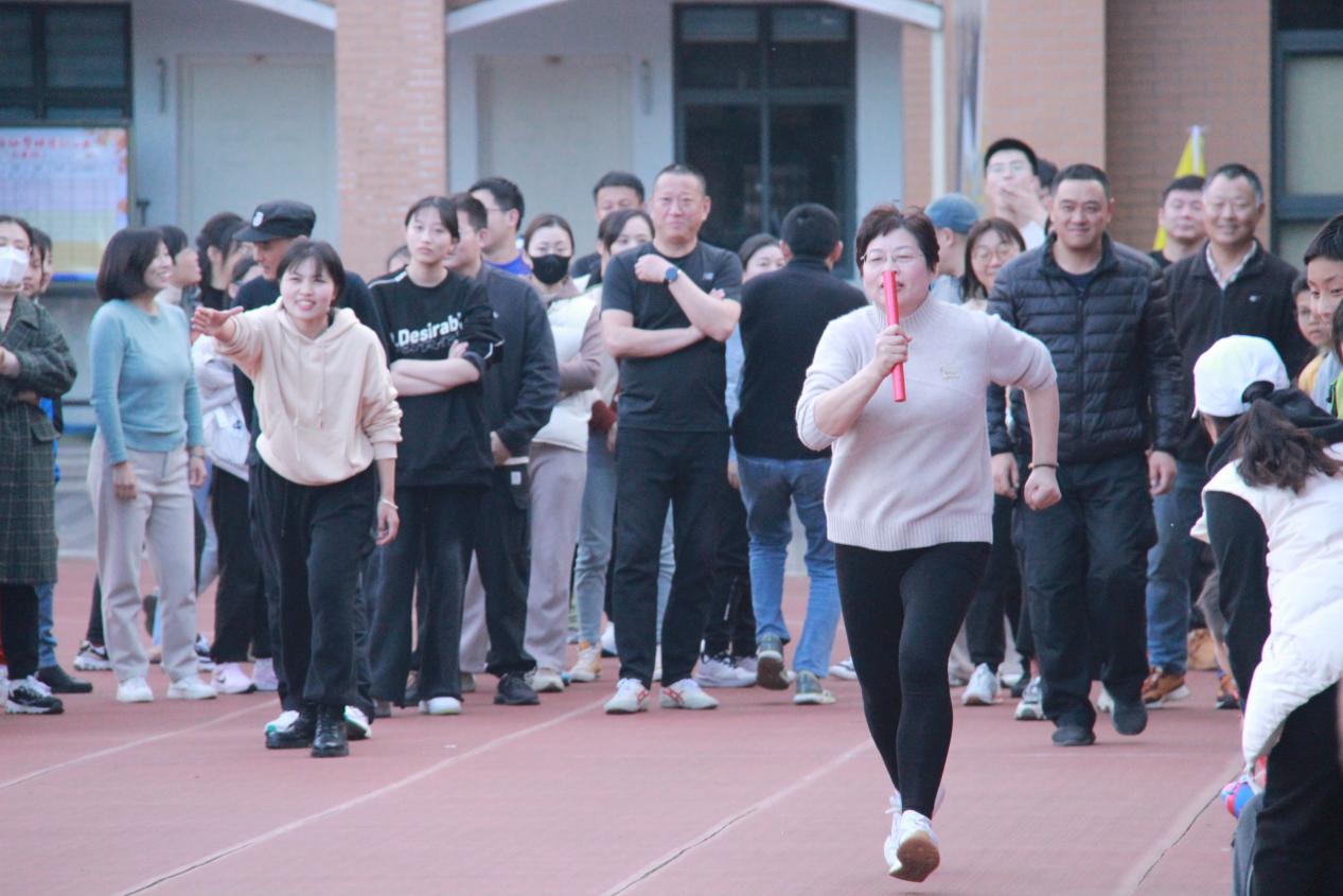 幕府山庄小学第六届冬季运动会(1)_html_30661e2.jpg