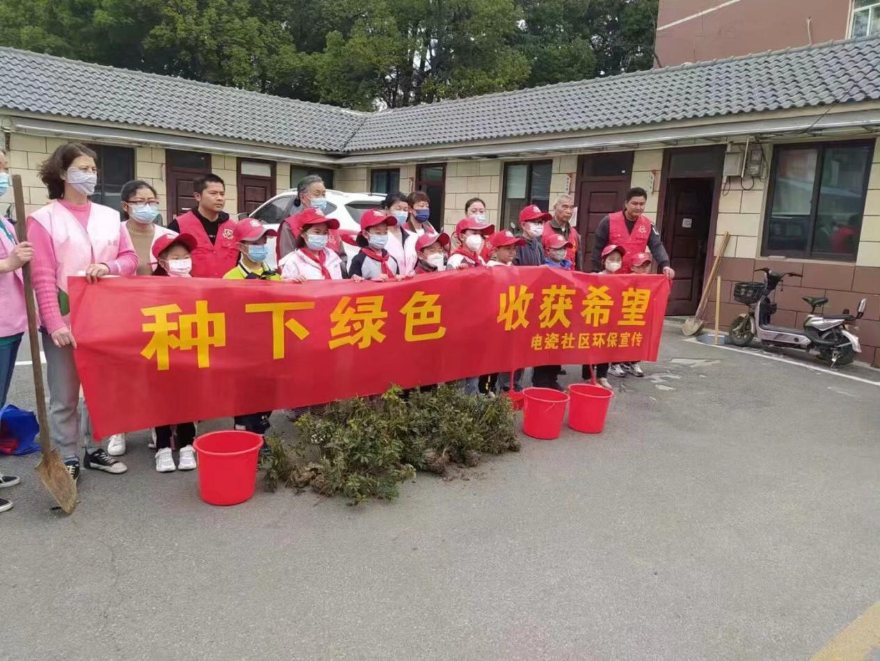 十里春风 与绿色同行_html_m61024842.jpg