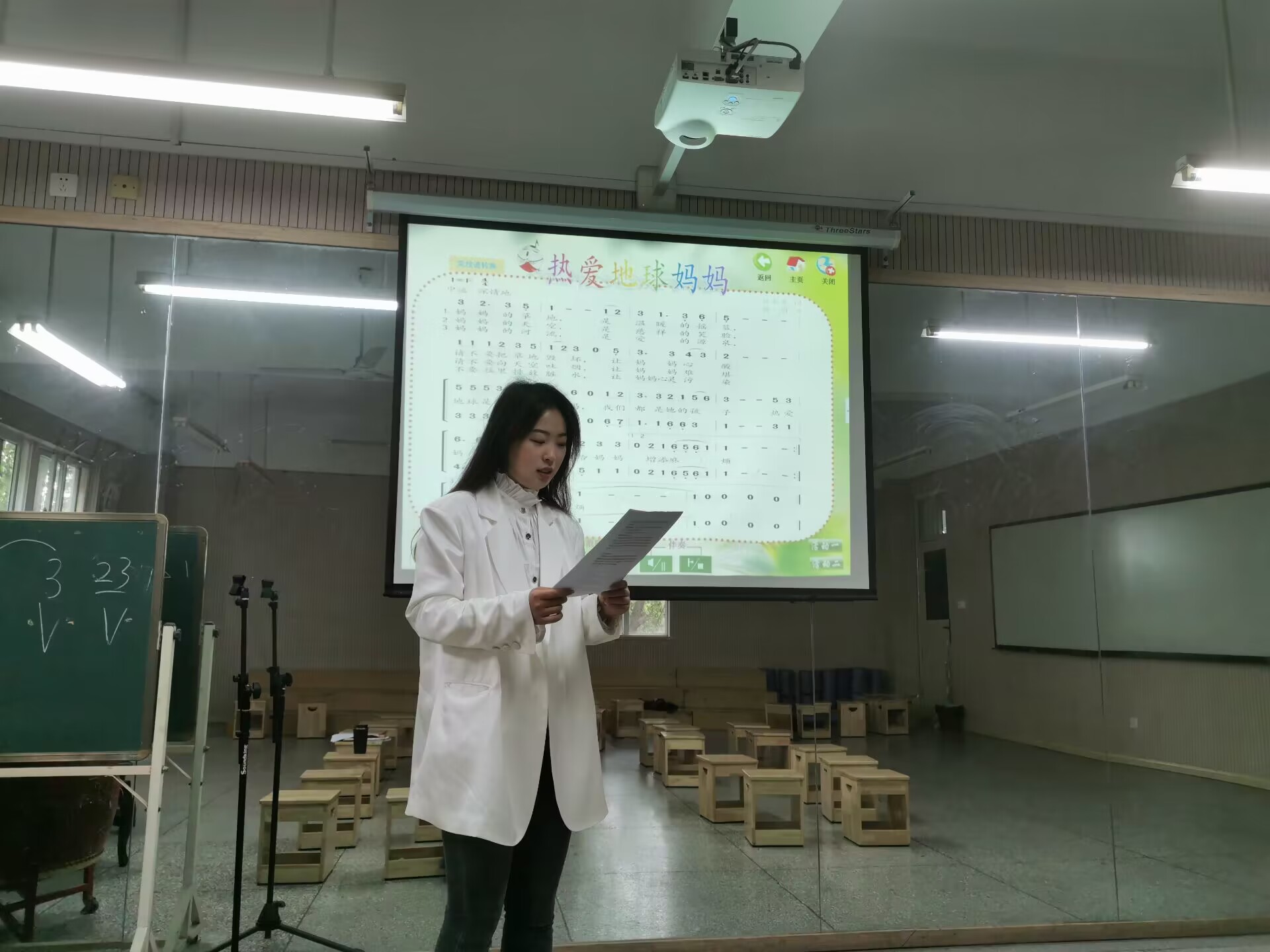 音乐 (1).jpg