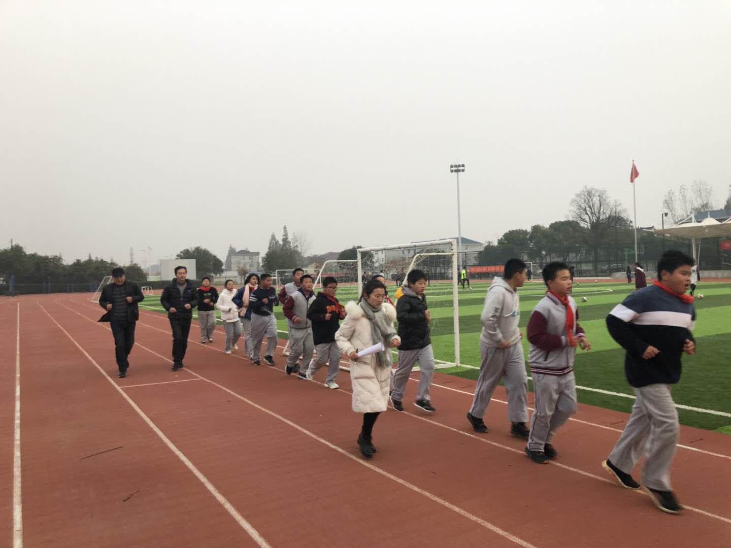 跬步不休九转功成记2017届中桥中学优秀毕业生风采文稿_html_13d44d4b.jpg