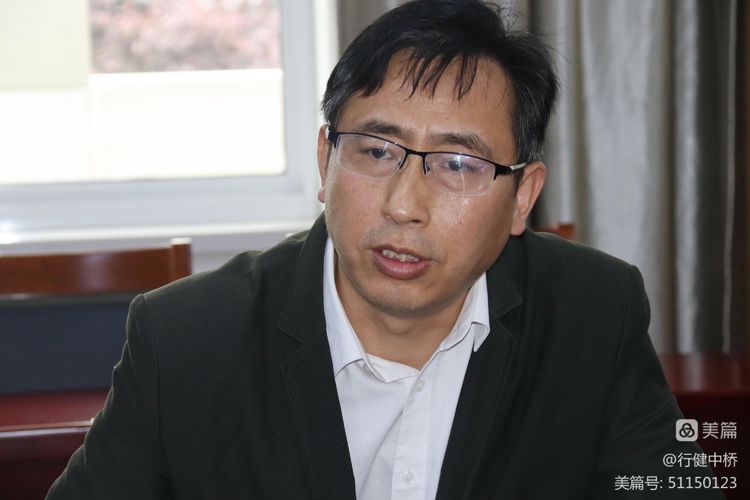 立足新课标的中考复习调试研究（新闻报导）_html_4d2fc055.jpg