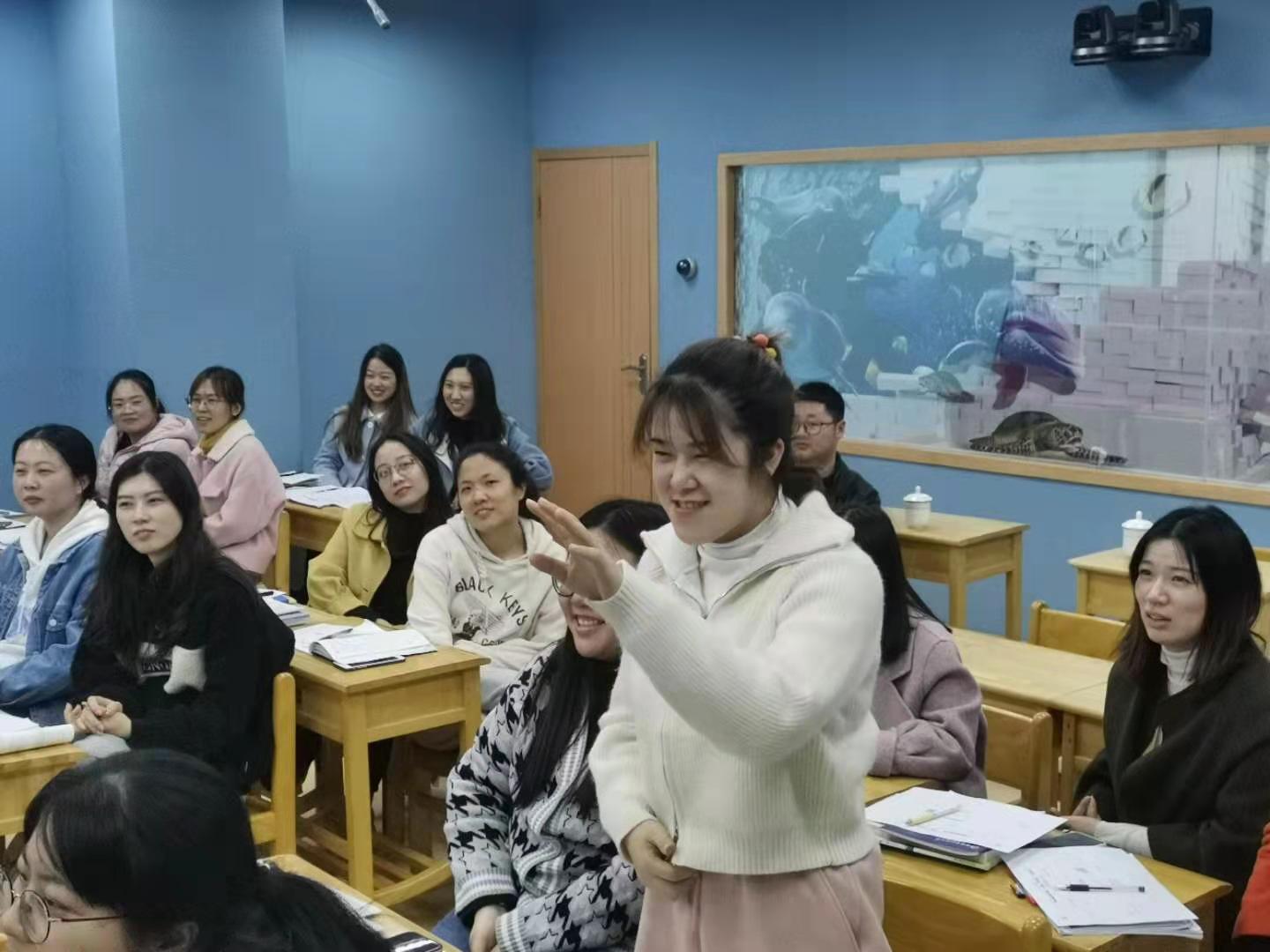 聚焦对话，生成学力—记金陵小学数学组第五周教研活动_html_m1347061f.jpg