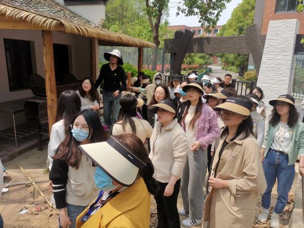 【石抱树·先锋行】南京市金陵小学和园校区三个党支部劳动教育主题党日_html_m13c9e00e.jpg
